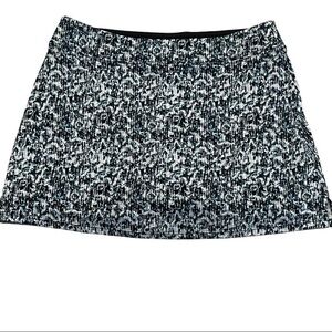 TRANQUILITY Stretchy Athletic Skort Size M